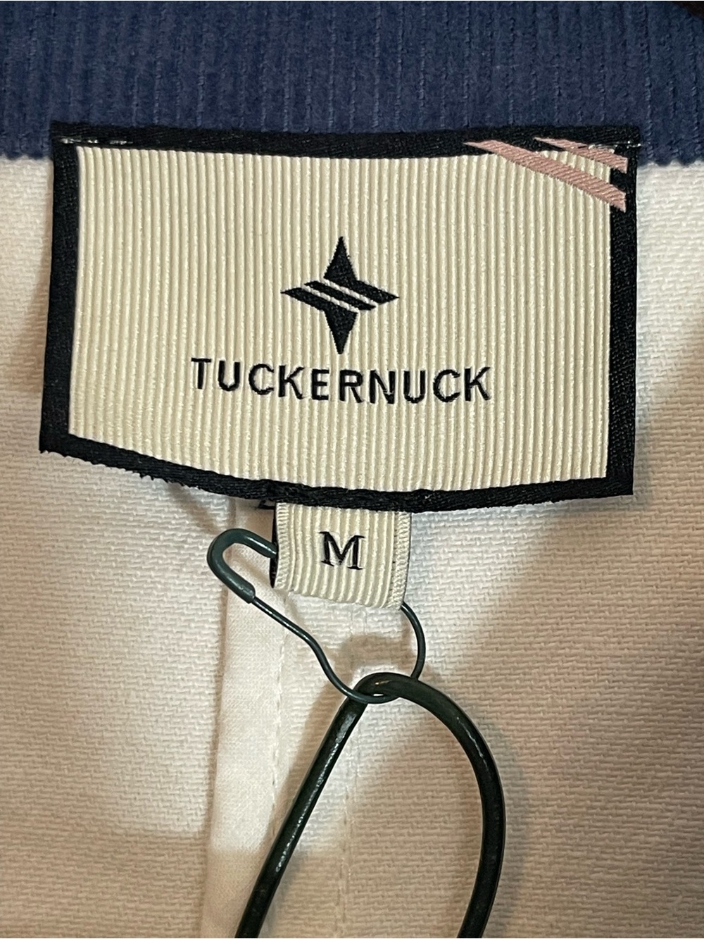 Tuckernuck White Bunny Barn Jacket Size Medium NWT Relaxed Fit Corduroy Collar - Picture 10 of 16